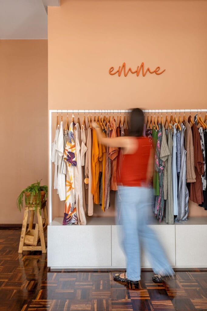 valores da marca no espaço comercial